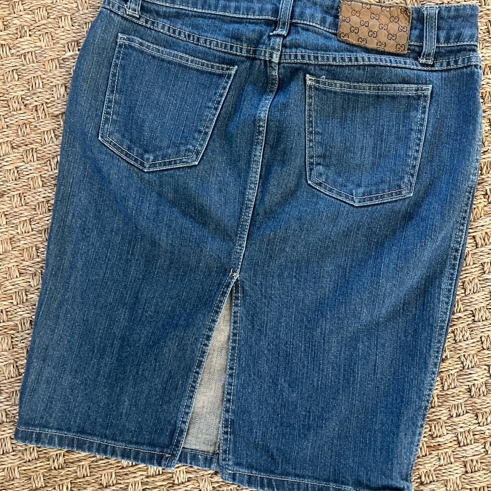 VTG Gucci Blue Denim Pencil Jean Skirt 
Size 42IT US6 Measurements in pictures